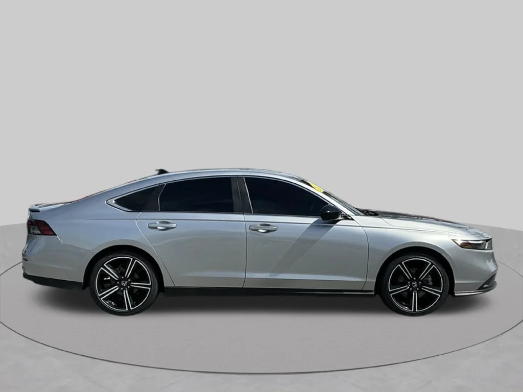 Used 2024 Silver Honda Sport image 9