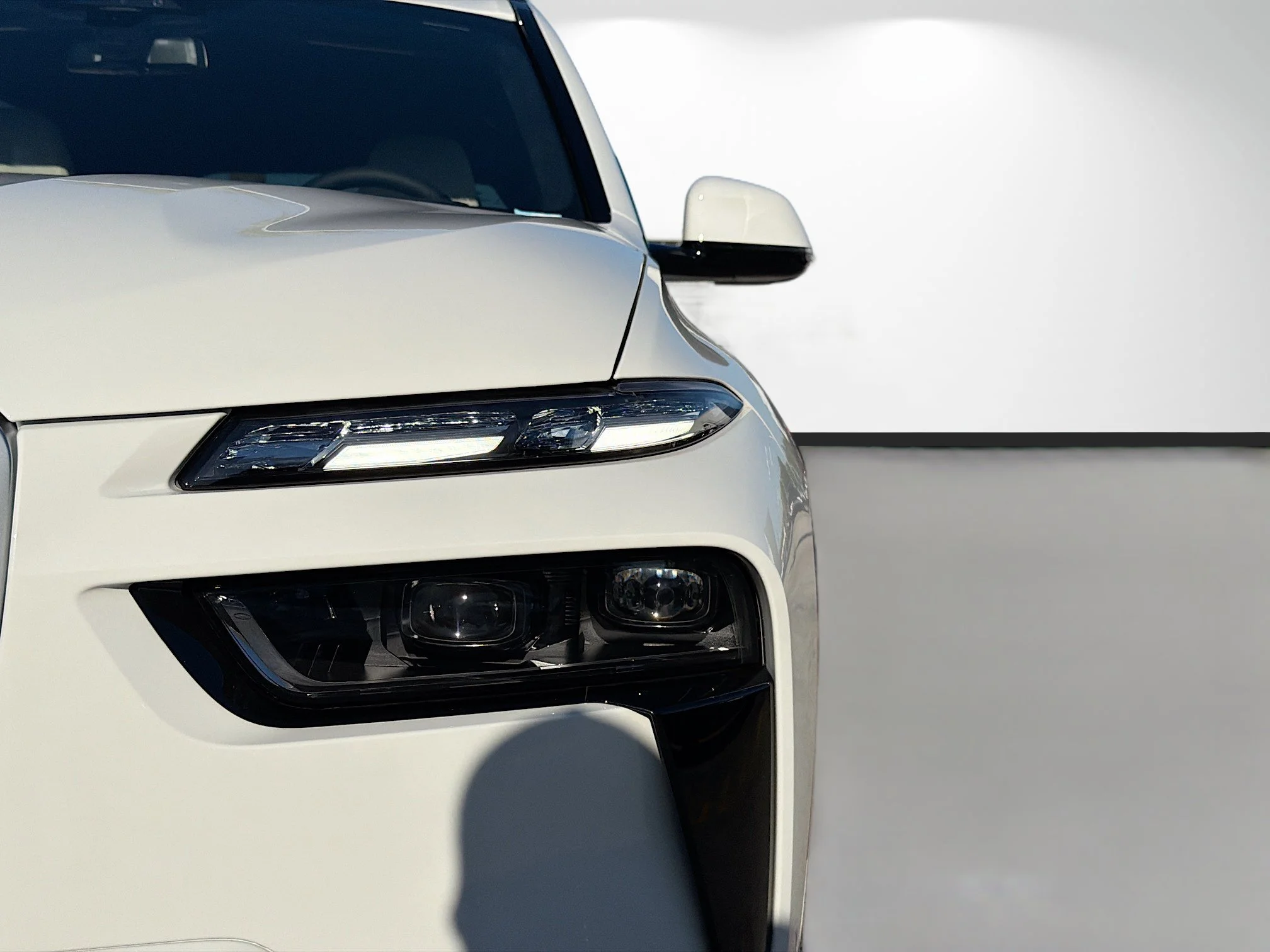 New 2026 Alpine White BMW ALPINA XB7 image 9