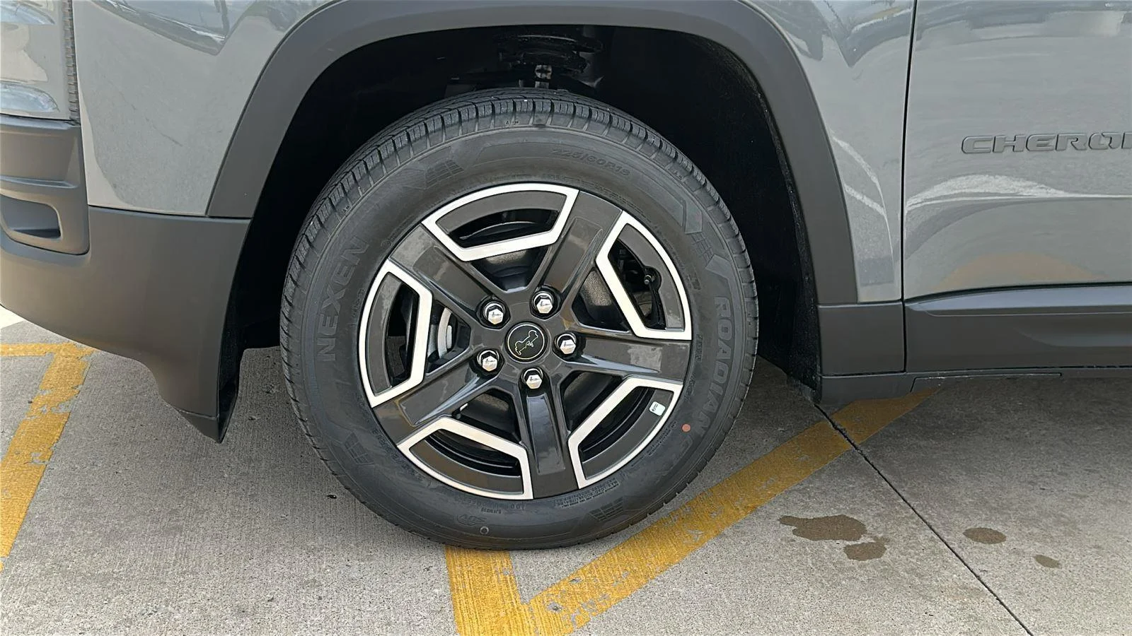 New 2026 Sting-Gray Clearcoat Jeep Laredo image 7