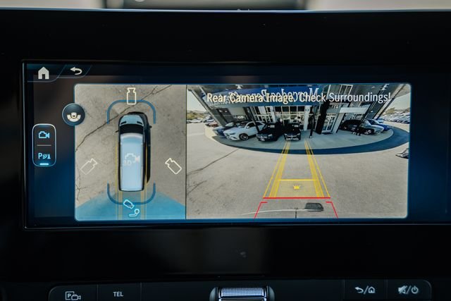 New 2026 Arctic White Mercedes-Benz Crew 144 WB image 39