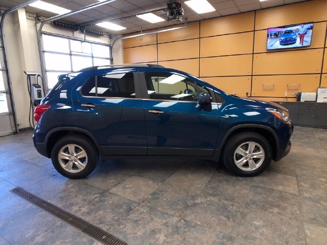 Certified Used 2020 Pacific Blue Metallic Chevrolet LT image 8