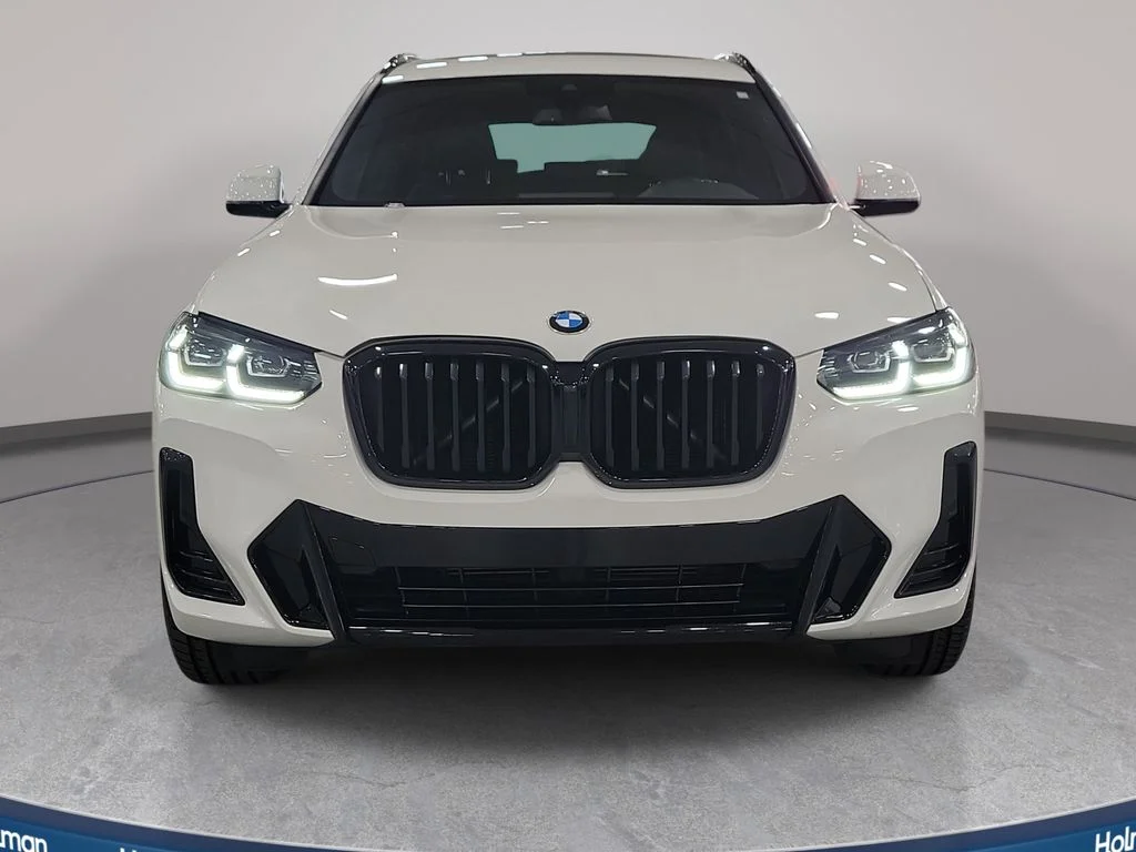 Used 2023 Alpine White BMW sDrive30i image 3