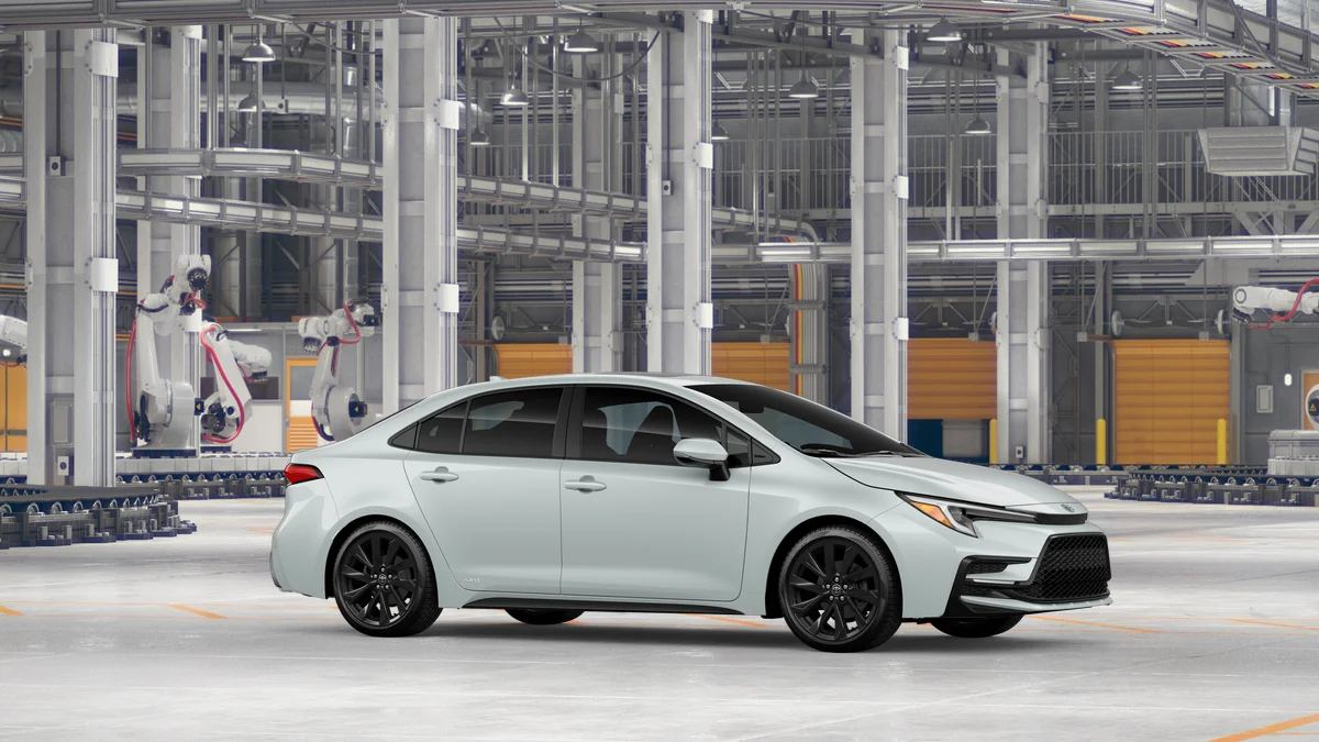 New 2026 Wind Chill Pearl Toyota Hybrid SE image 21