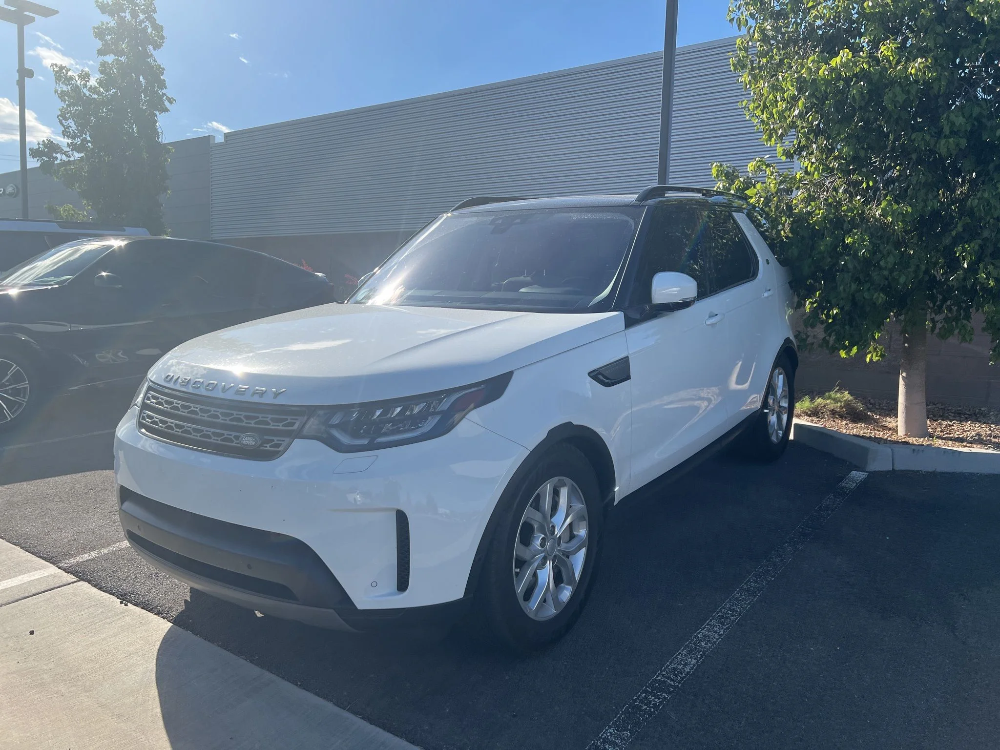 2020 Land Rover Discovery SE