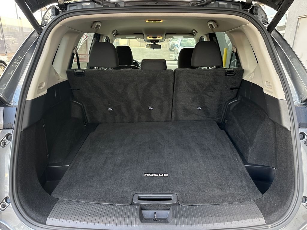 Used 2024 Gray Nissan SV image 30