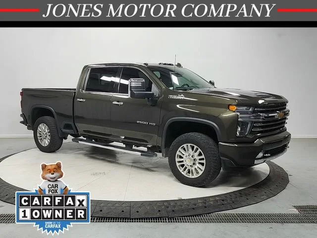 2023 Chevrolet Silverado HD High Country 4WD Crew Cab Standard Box's photo