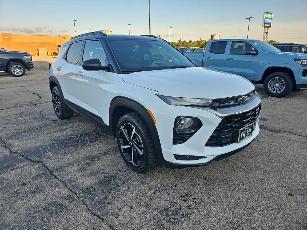 Certified Used 2022 White Chevrolet RS image 6