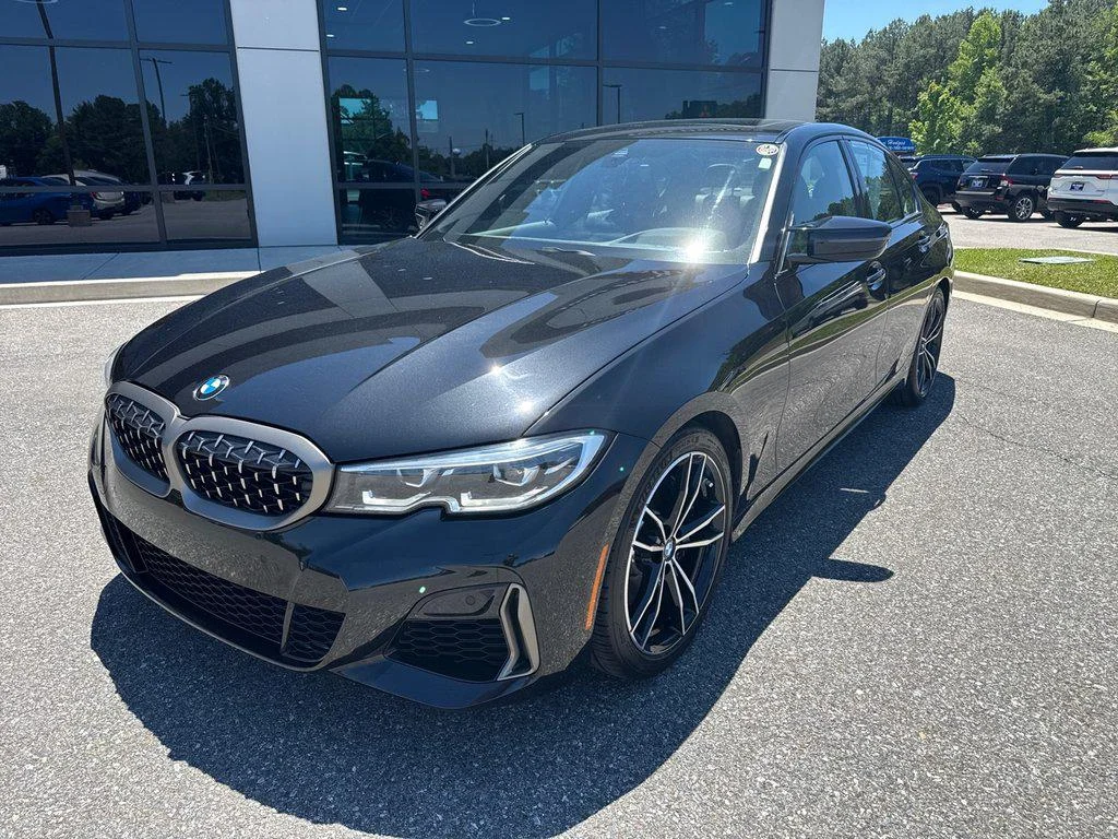 2022 BMW 3 Series M340i Sedan's photo