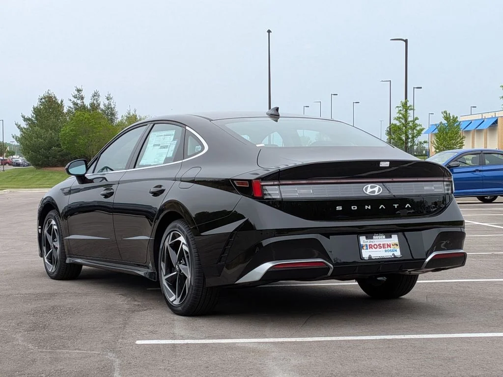 New 2026 Black Hyundai SEL Sport image 5