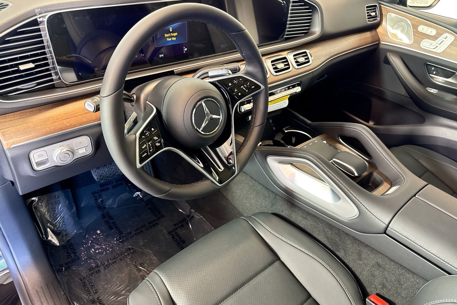 New 2026 Obsidian Black Metallic Mercedes-Benz GLE 350 image 9