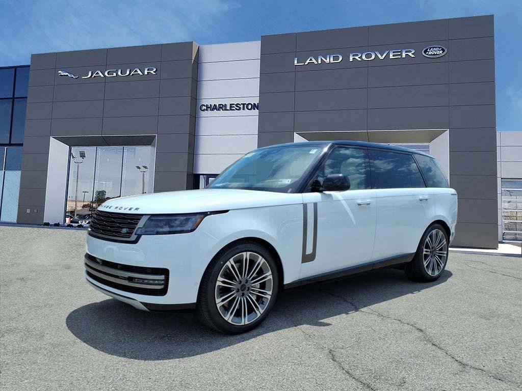 2026 Land Rover Range Rover 4.4 SE LWB 7's photo