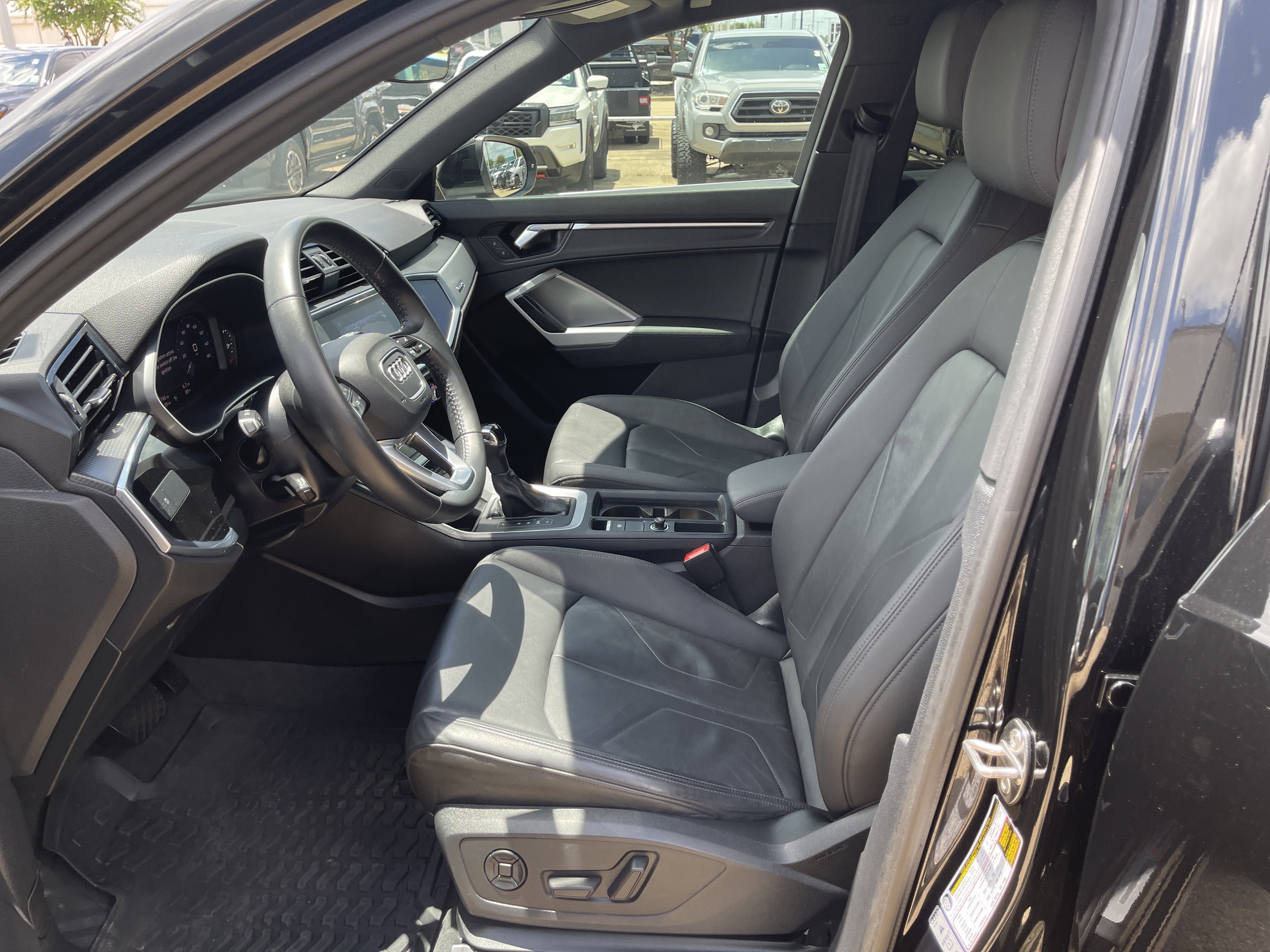 Used 2020 Mythos Black Metallic Audi S line Premium image 12