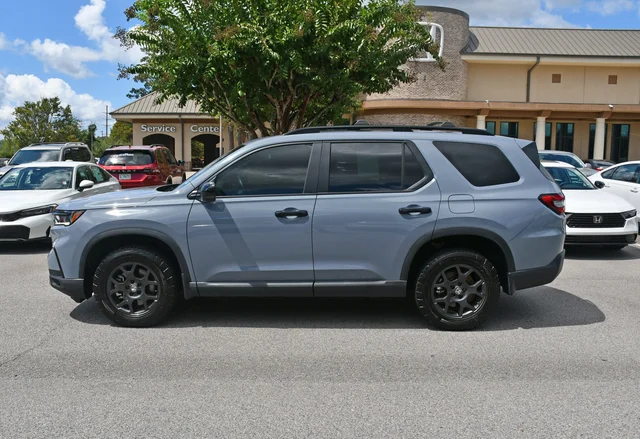 2025 Honda Pilot TrailSport