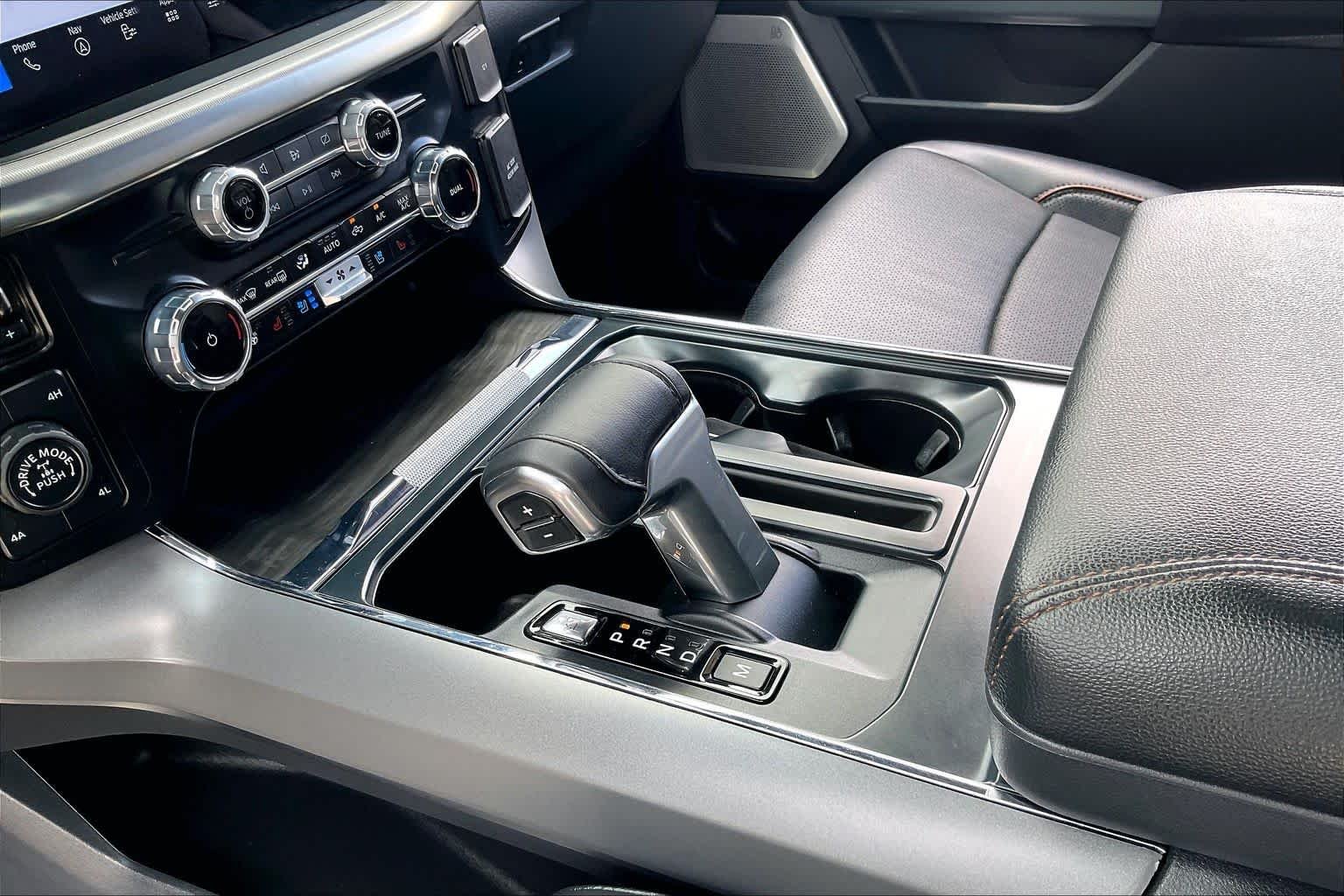 Used 2024 Iconic Silver Ford LARIAT image 16