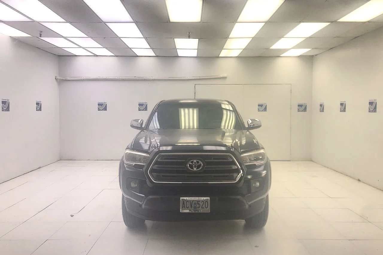 Used 2016 Black Toyota Limited image 2