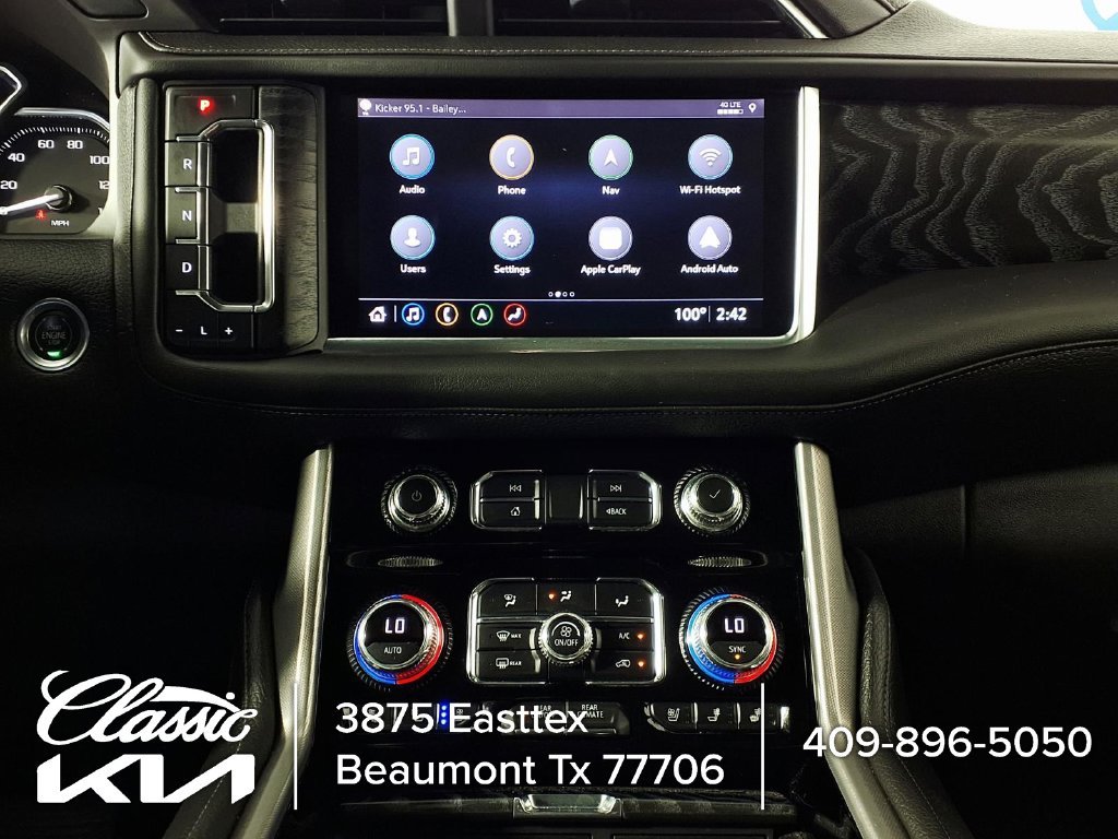 Used 2021 White GMC Denali image 22