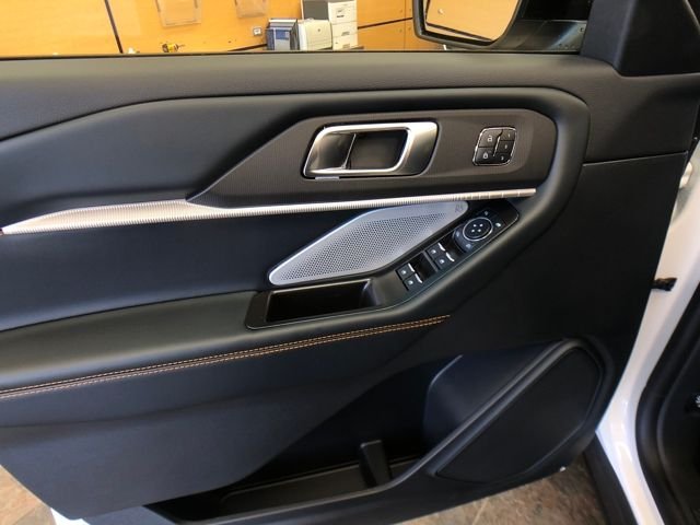 New 2026 Star White Metallic Tri-Coat Ford Tremor® image 12
