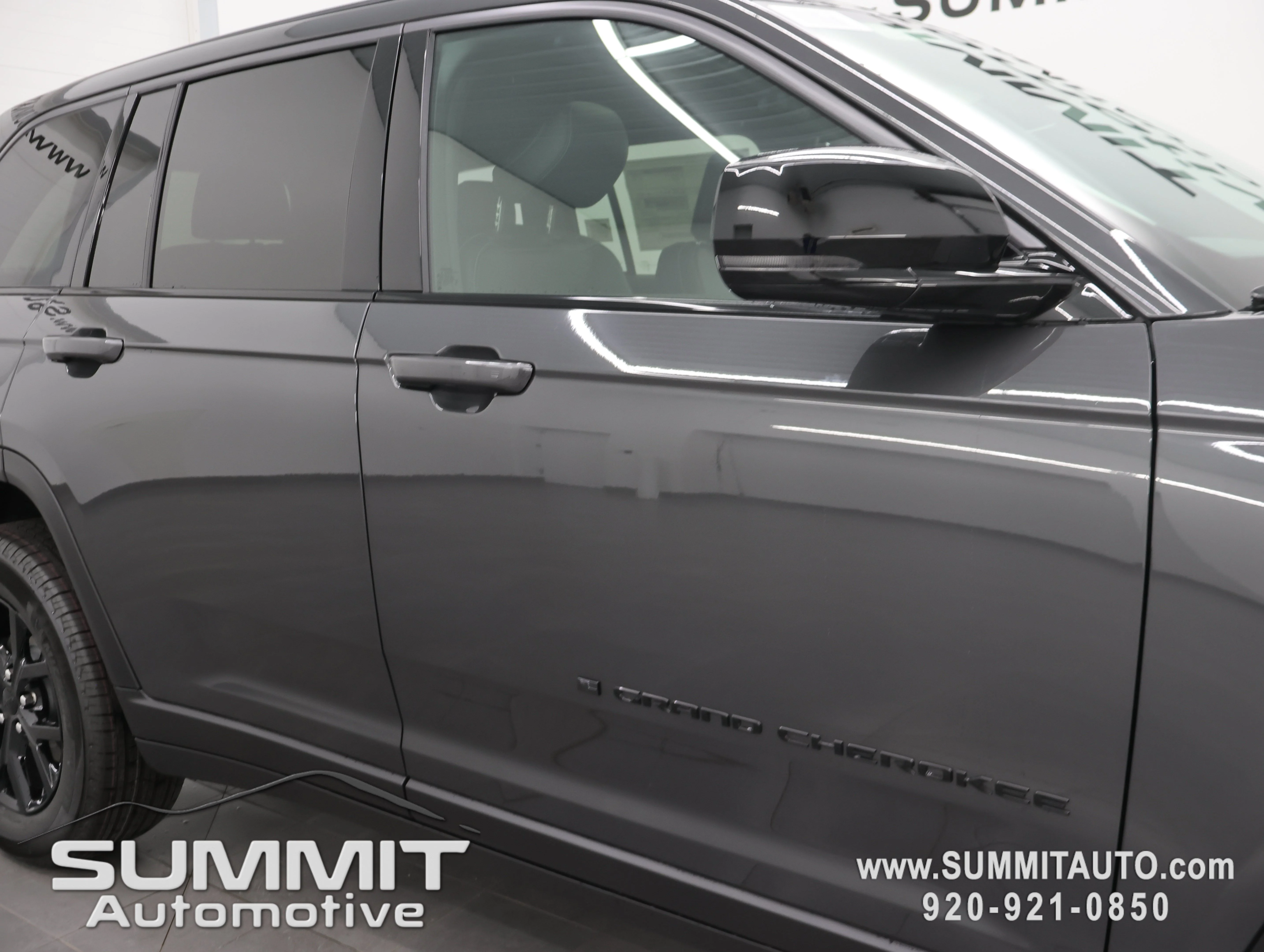 New 2026 Baltic Gray Metallic Clearcoat Jeep Altitude image 26