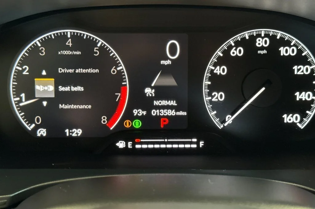 Used 2025  Honda Sport image 27