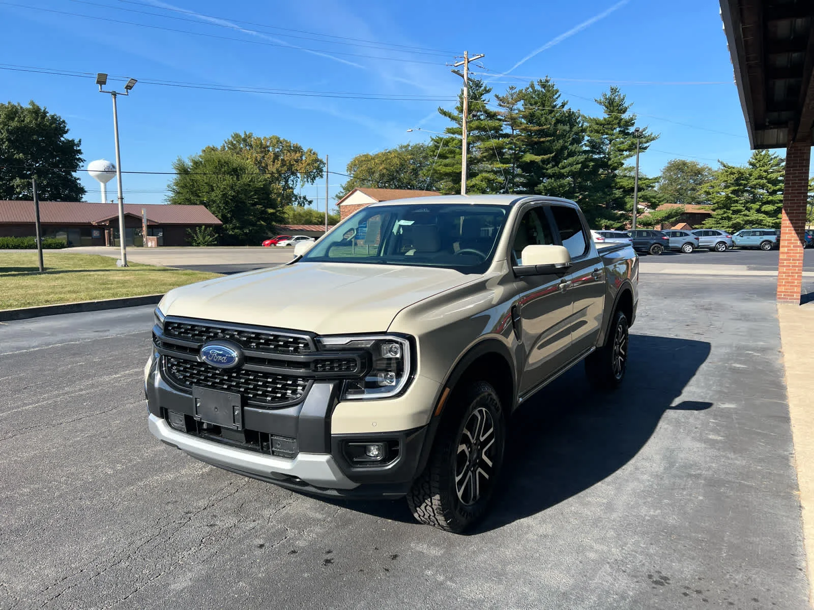 New 2025 Desert Sand Ford LARIAT image 4
