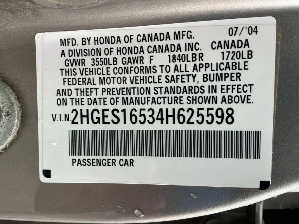 Used 2004 Gold Honda LX image 22
