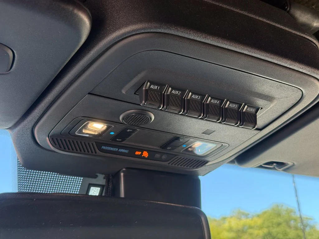 Used 2024 Azure Gray Metallic Ford Wildtrak image 18