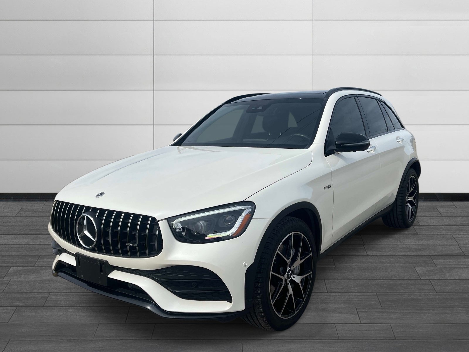 Certified Used 2022 MANUFAKTUR Diamond White Metallic Mercedes-Benz GLC 43 AMG® image 7