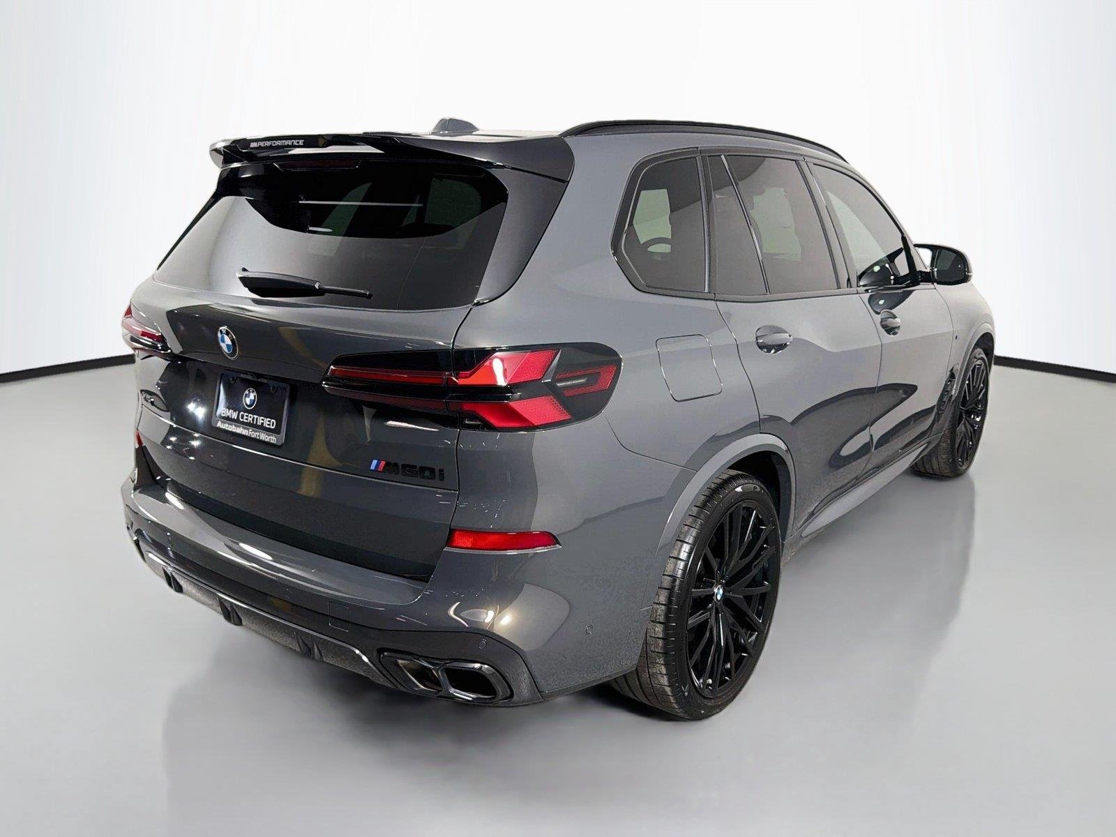 2026 BMW X5 M60i - Photo 9