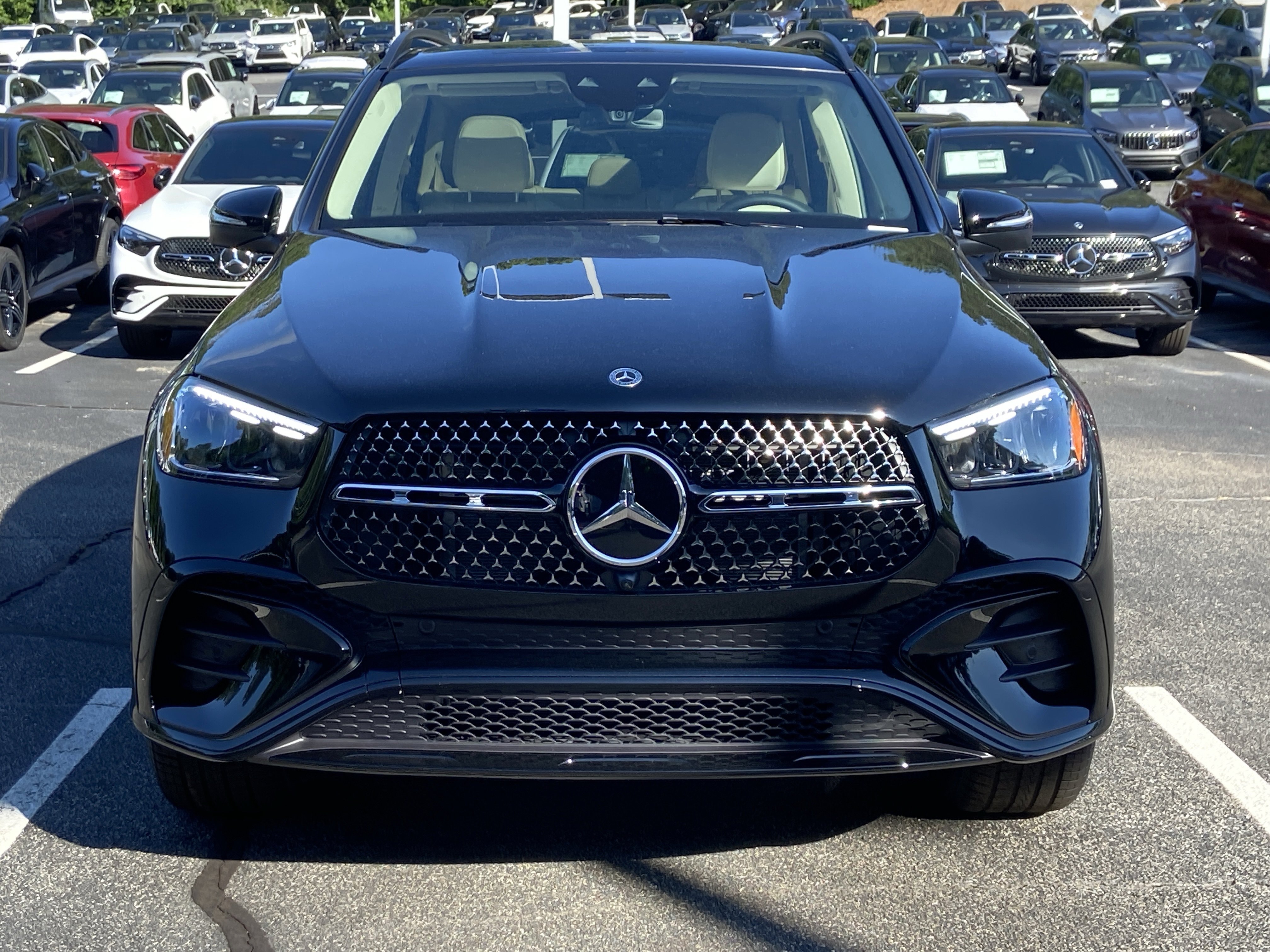 New 2026 Black Mercedes-Benz GLE 450 4MATIC® SUV image 3