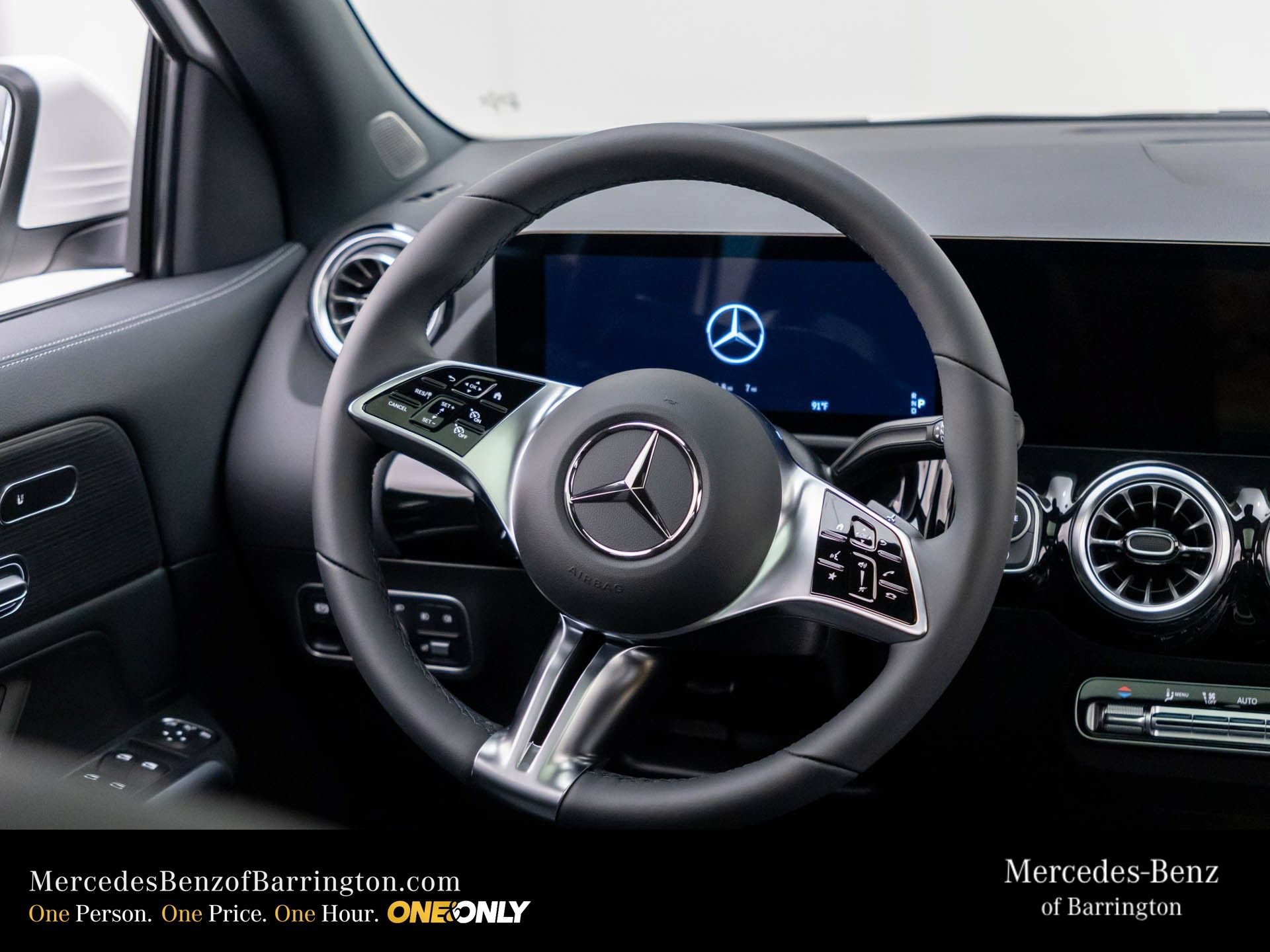 New 2026 Polar White Mercedes-Benz GLA 250 image 57