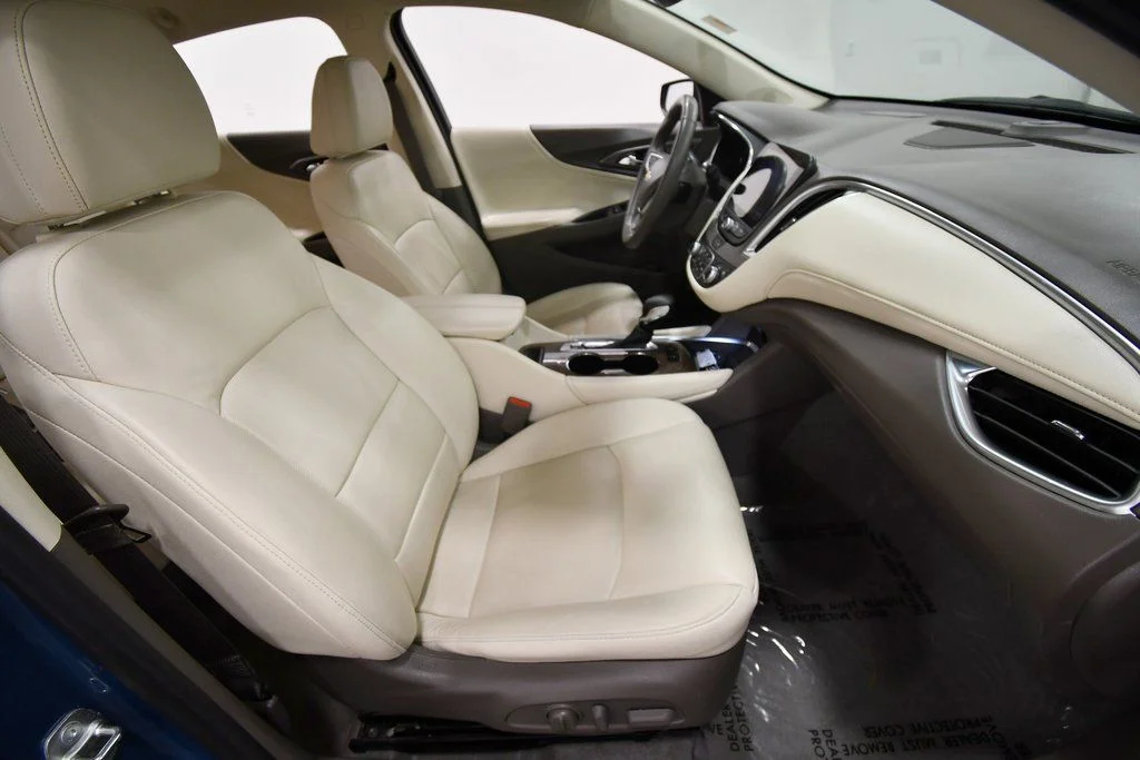 Used 2024 Blue Chevrolet LT image 18