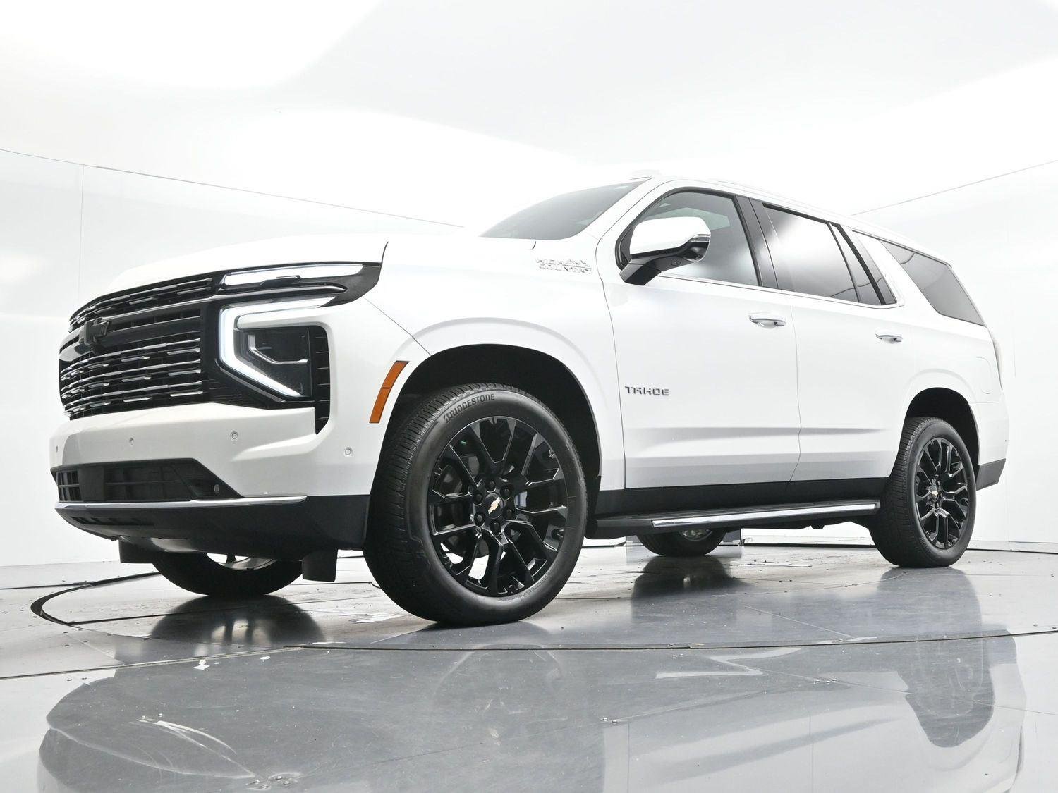 Used 2025 Iridescent Pearl Tricoat Chevrolet High Country image 45