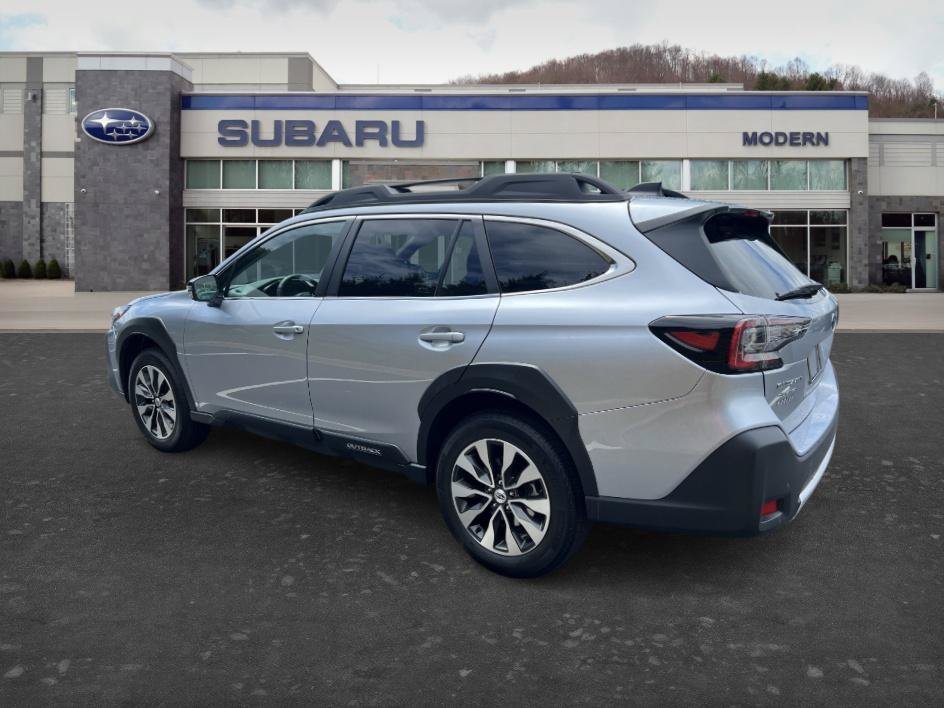 Used 2025 Ice Silver Metallic Subaru Limited image 6