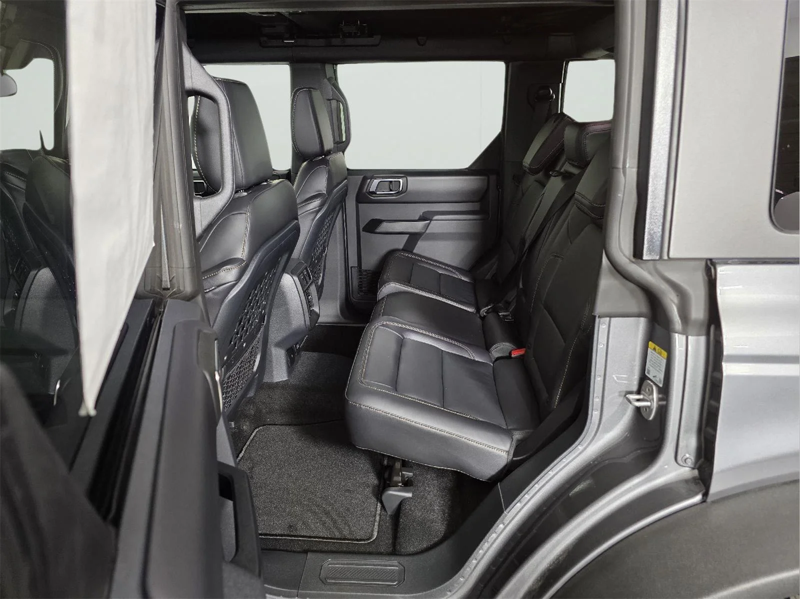Used 2025 Carbonized Gray Metallic Ford Badlands image 15