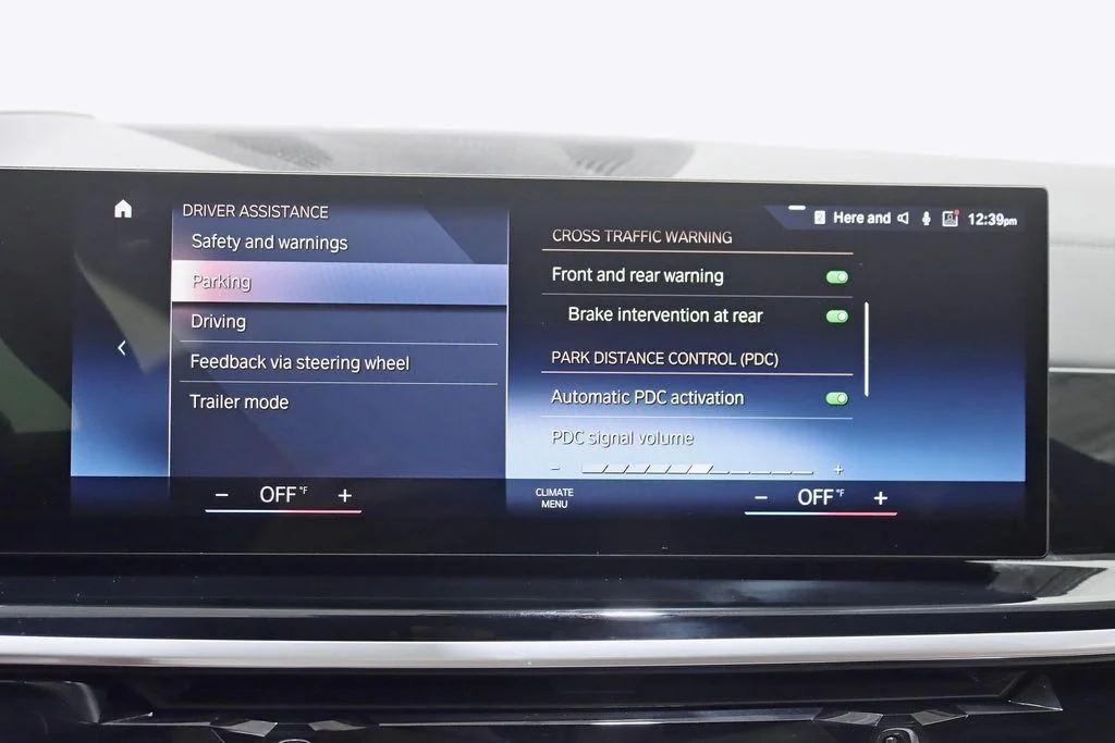 2023 BMW X7 M60i