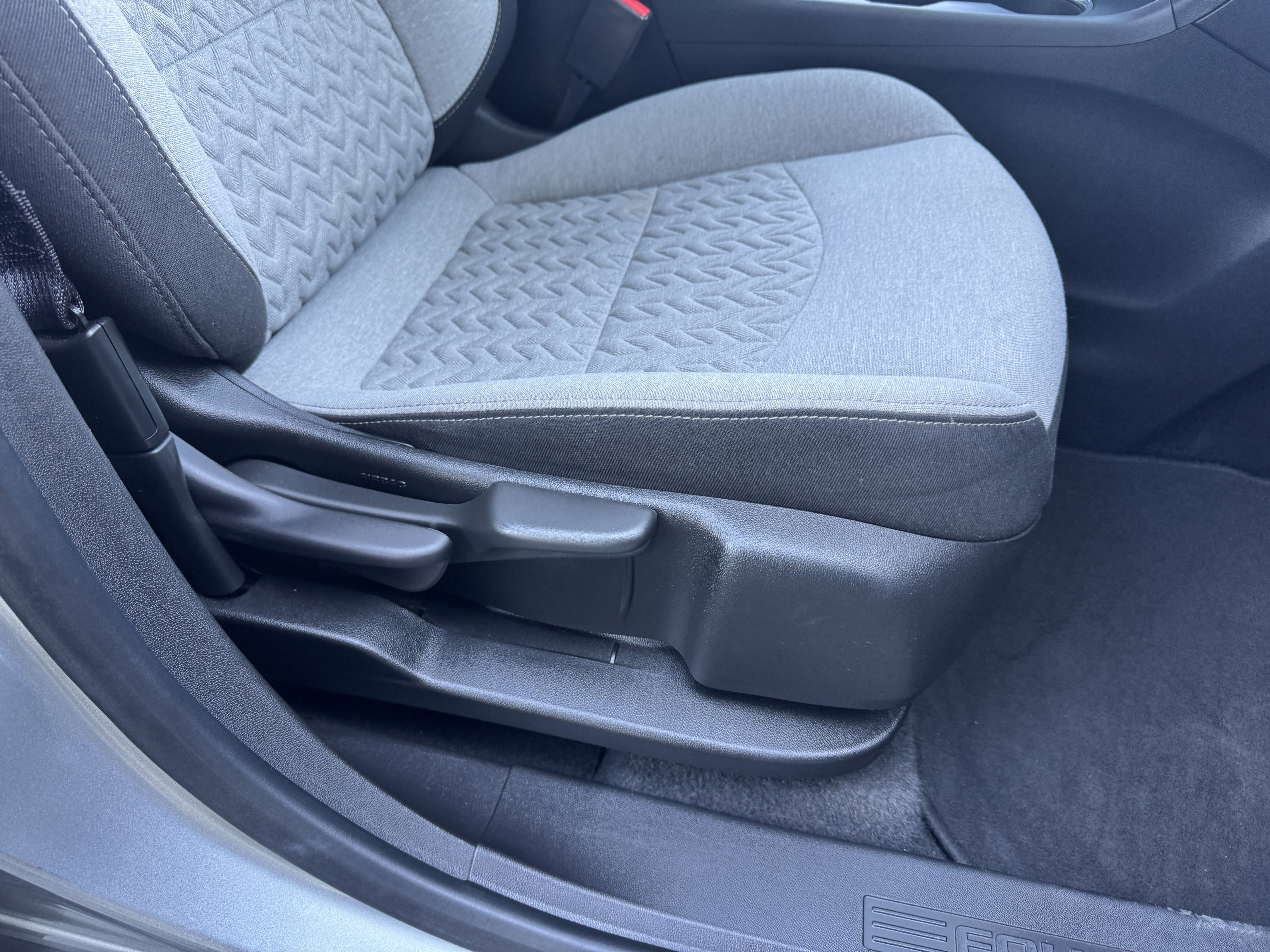 Used 2023 Sterling Gray Metallic Chevrolet LT image 23
