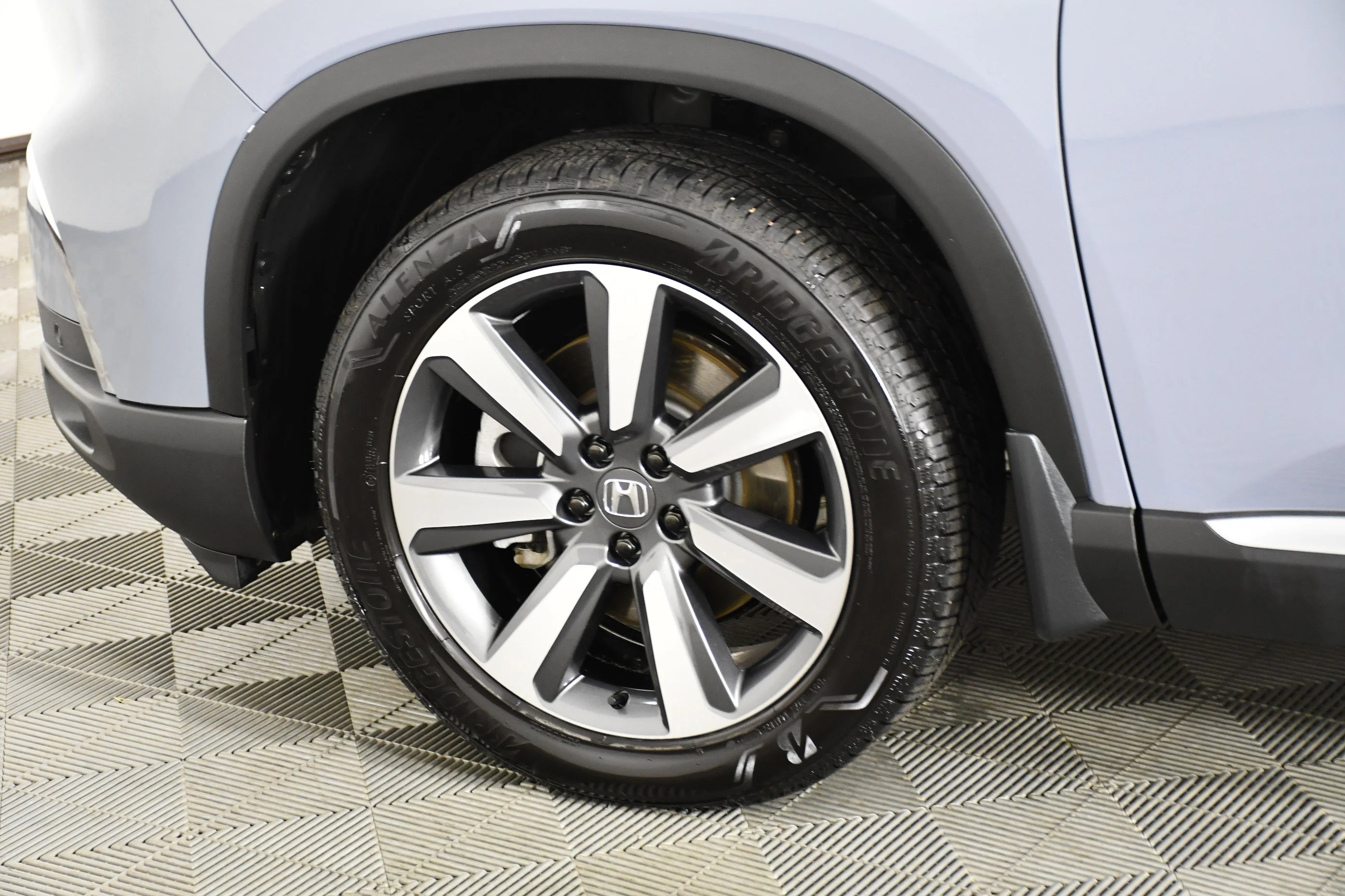 Used 2025 Gray Pearl Honda Touring image 53