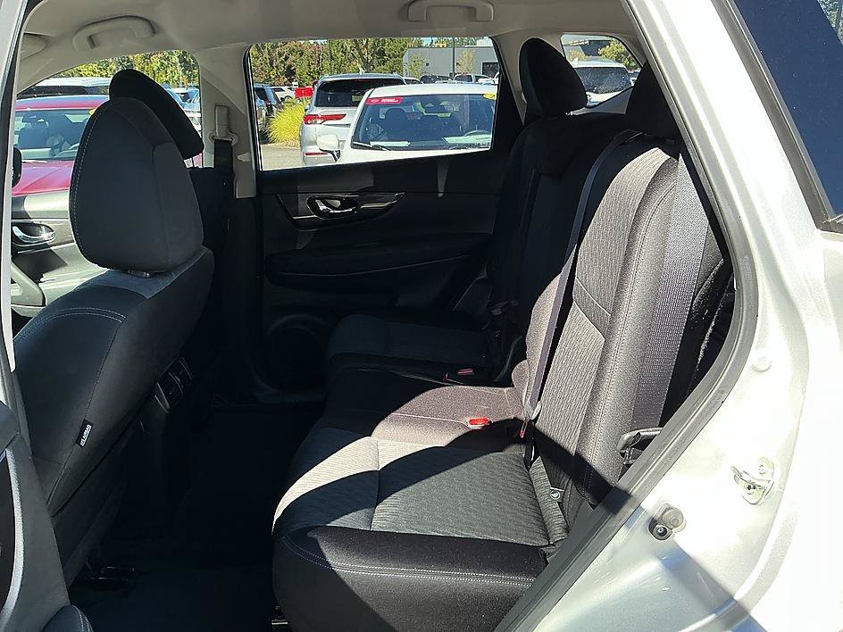 Used 2019 Brilliant Silver Metallic Nissan SV image 24
