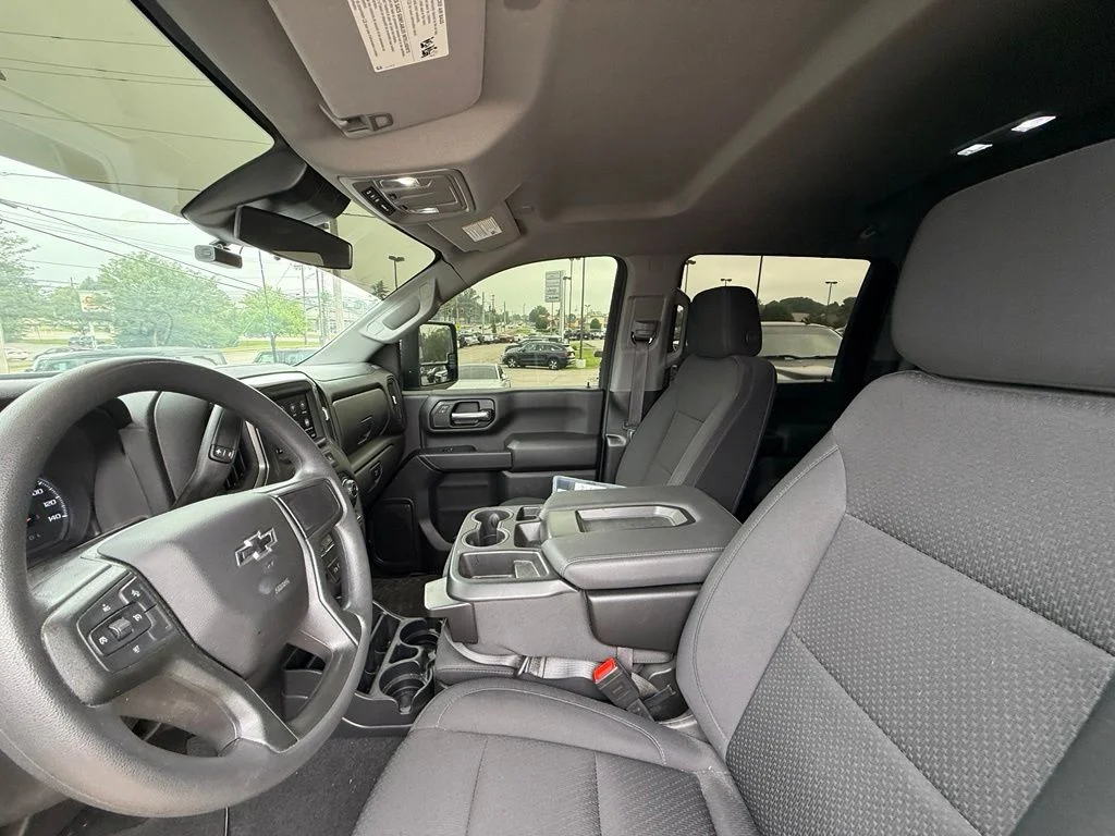 Used 2025 Gray Chevrolet Custom image 14