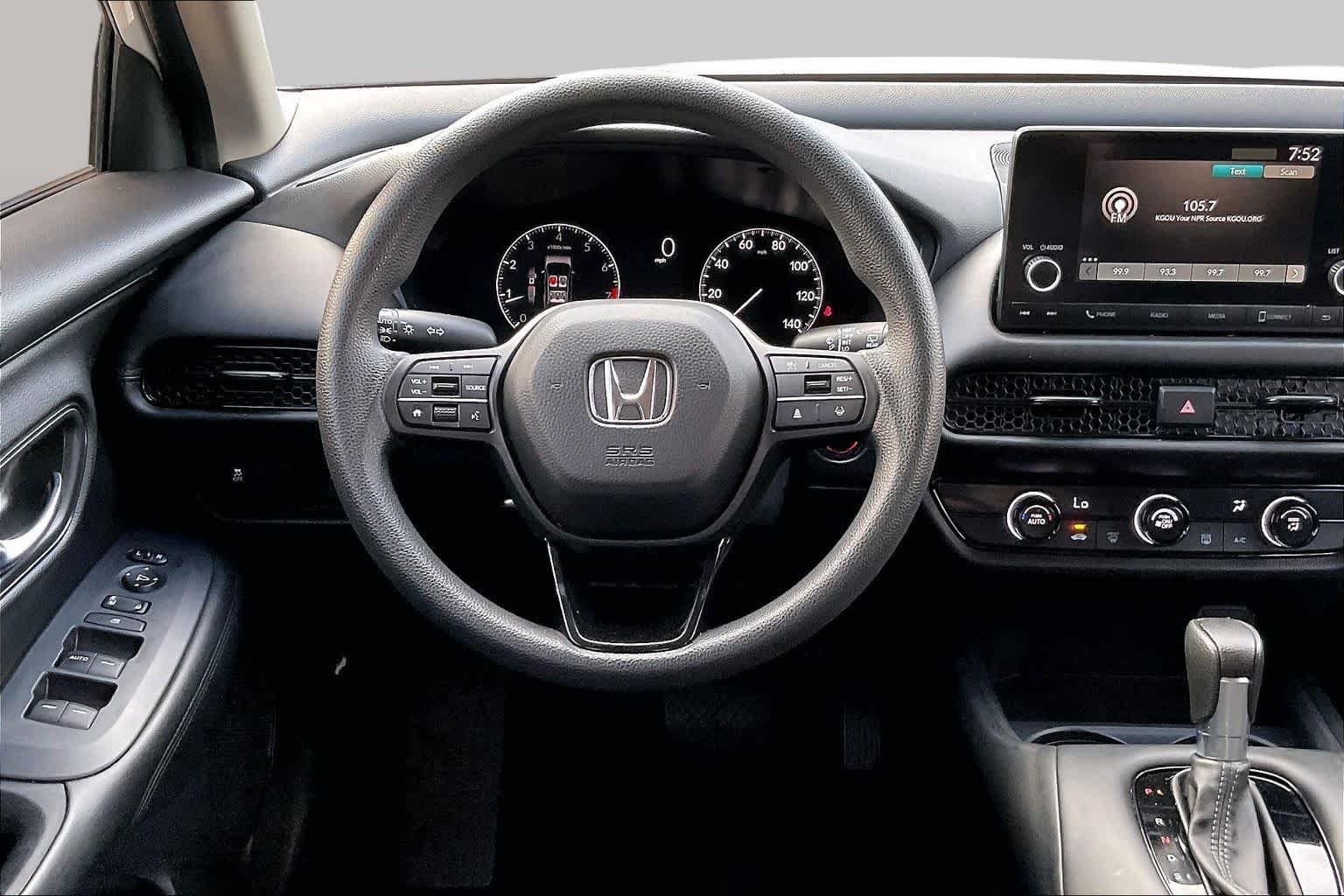 Used 2023 Platinum White Pearl Honda LX image 7
