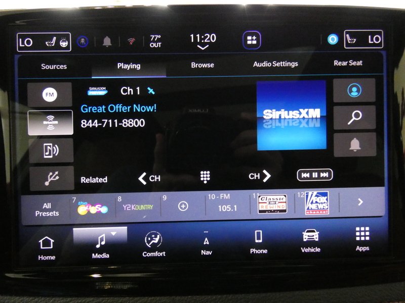 Used 2024 RED Chrysler Pinnacle FWD image 12