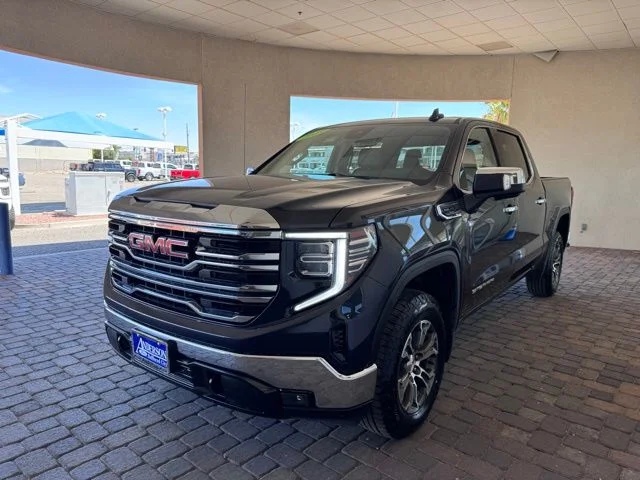 2025 GMC Sierra 4WD Crew Cab Short Box SLT's photo