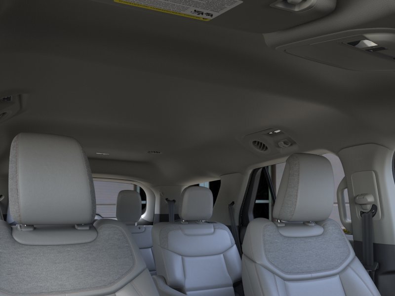 New 2026 Star White Metallic Tri-Coat Ford Active image 22