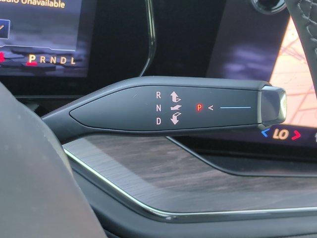 2026 Chevrolet Suburban LT - Photo 17