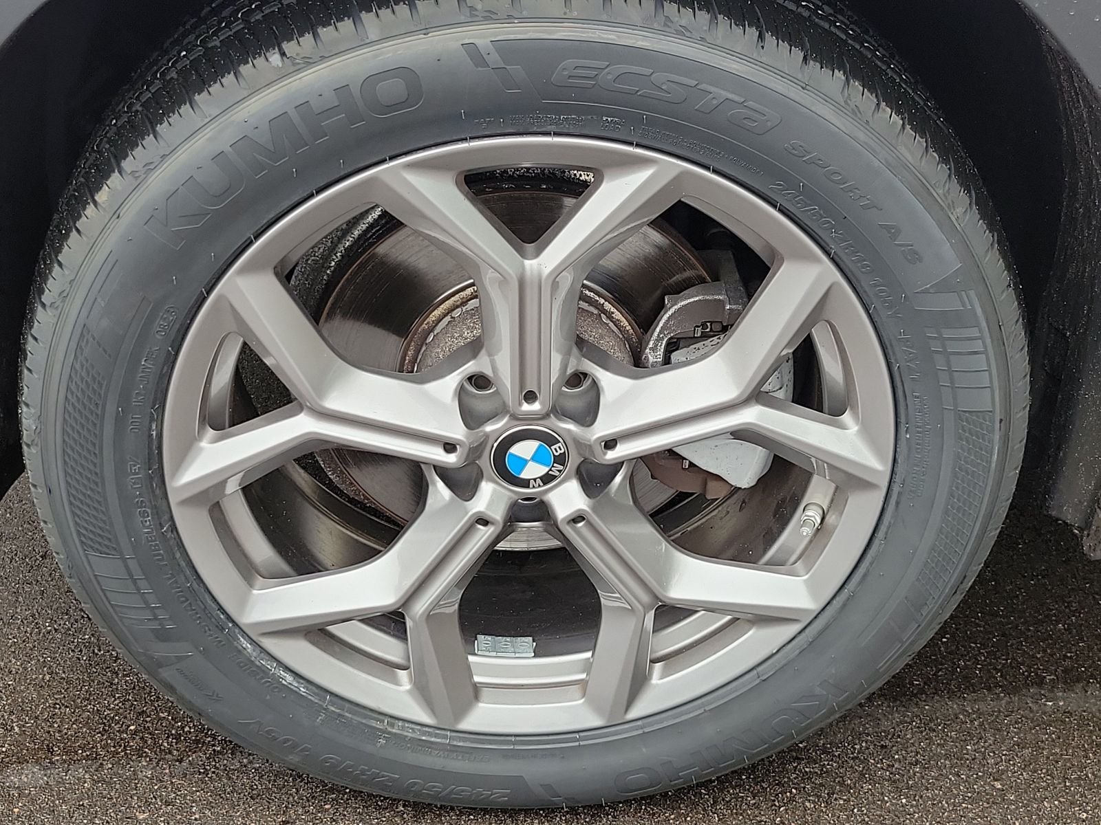 Used 2023 White BMW xDrive30i image 6
