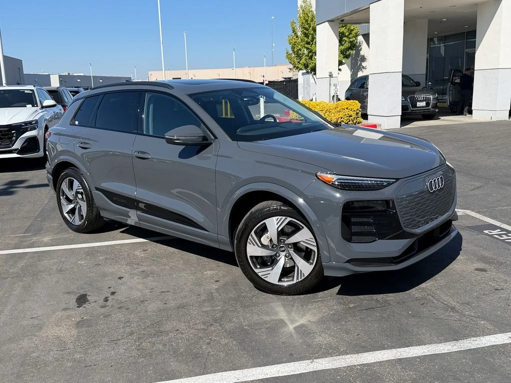 Used 2025 Gray Audi Premium Plus image 2