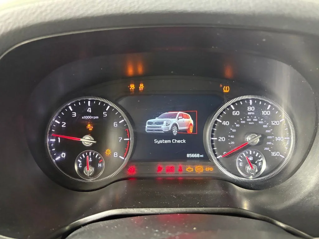 Used 2020 Snow White Pearl Kia SX image 22