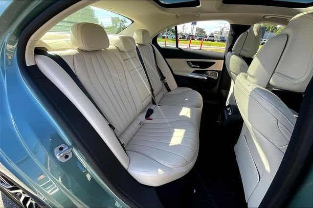 2026 Mercedes-Benz E-Class E350 - Photo 11