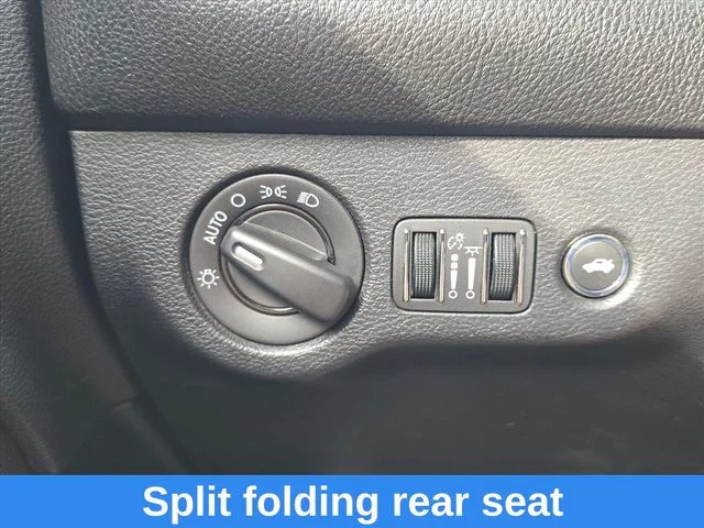 Used 2017 Red Dodge SXT image 17
