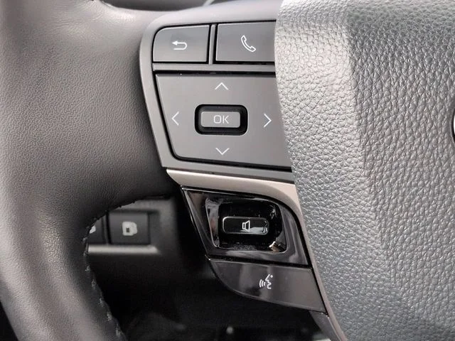 Certified Used 2025  Toyota XSE image 24